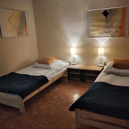 Hostel Bytomska Września Zewnętrze zdjęcie